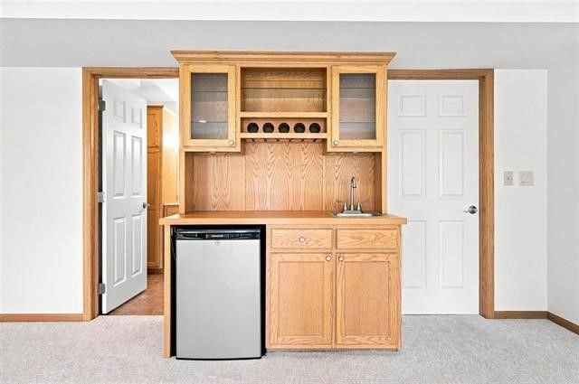 1611 Pine Ridge Court, Coralville, IA 52241