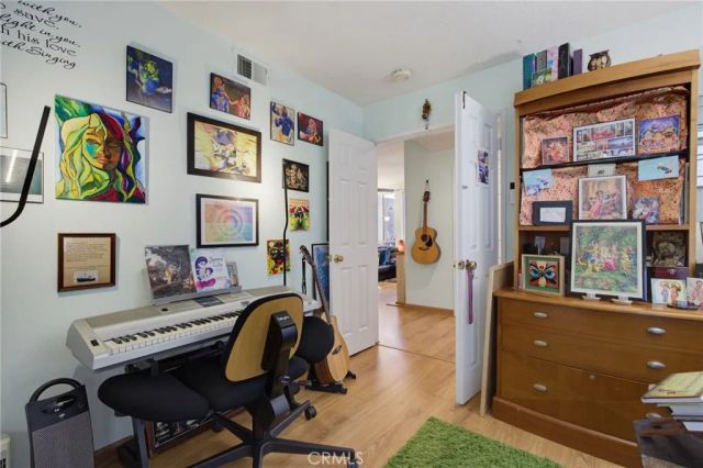 4623 E 4th 6, Long Beach, CA 90814