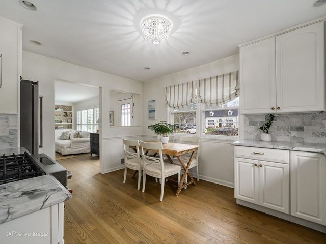 674 Highview Terrace, Lake Forest, IL 60045