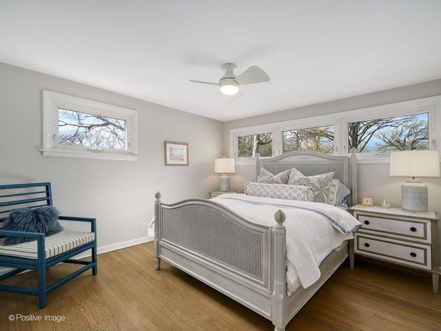 674 Highview Terrace, Lake Forest, IL 60045