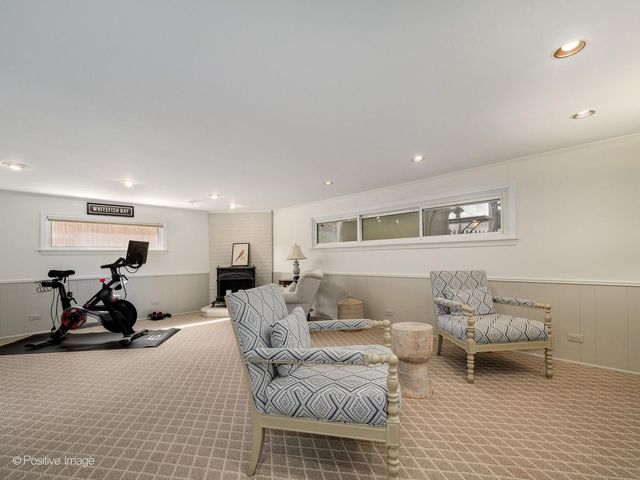 674 Highview Terrace, Lake Forest, IL 60045