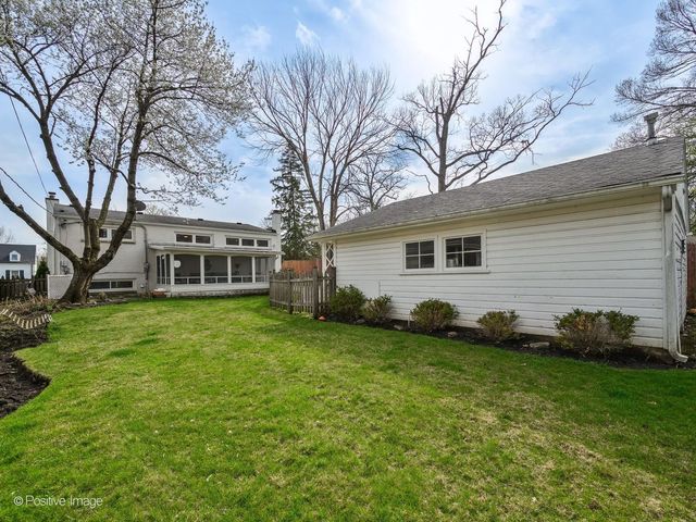 674 Highview Terrace, Lake Forest, IL 60045