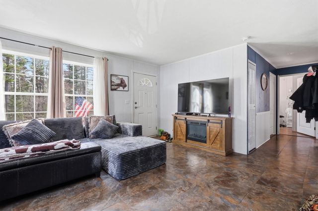 147 Salmon Falls Road, Rochester, NH 03868