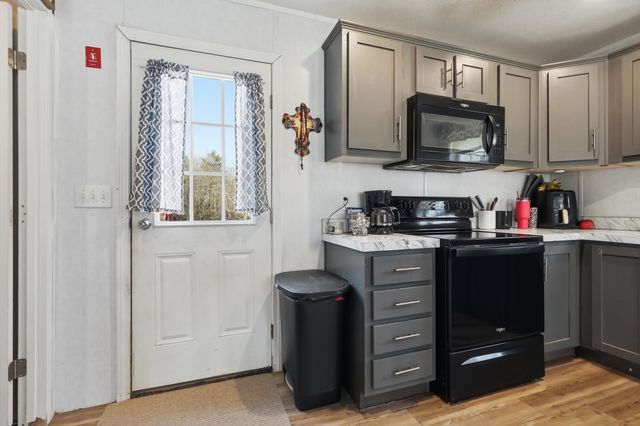 147 Salmon Falls Road, Rochester, NH 03868