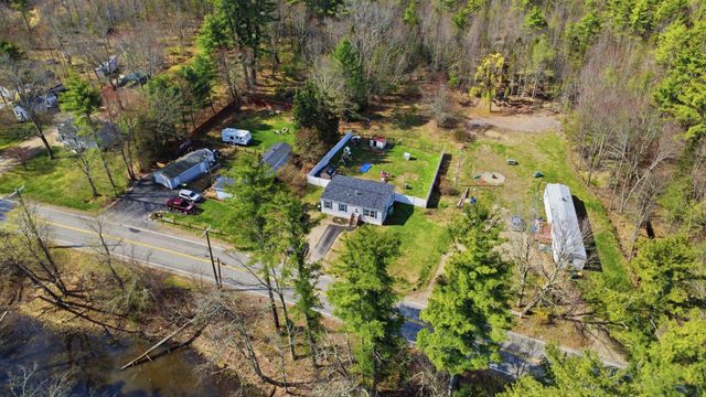 147 Salmon Falls Road, Rochester, NH 03868