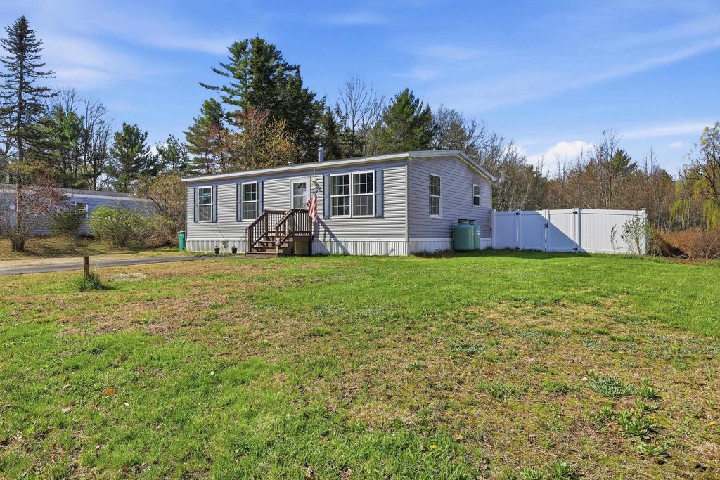 147 Salmon Falls Road, Rochester, NH 03868