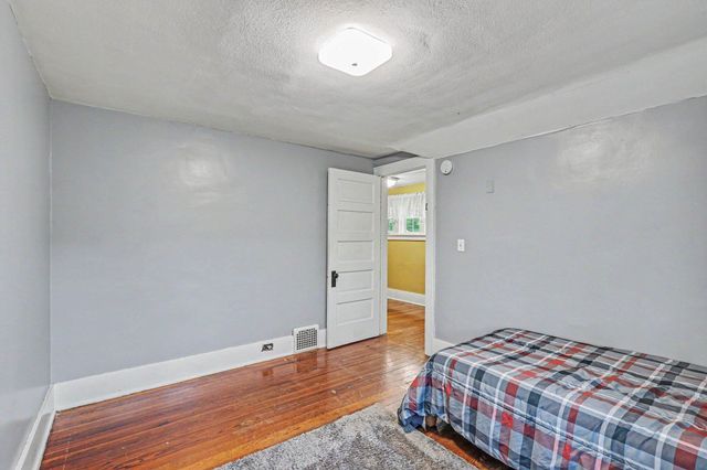 1130 Ireland Avenue, Muskegon City, MI 49441