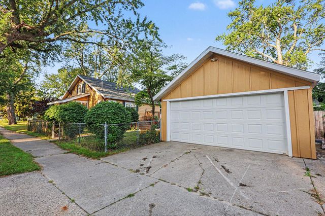 1130 Ireland Avenue, Muskegon City, MI 49441
