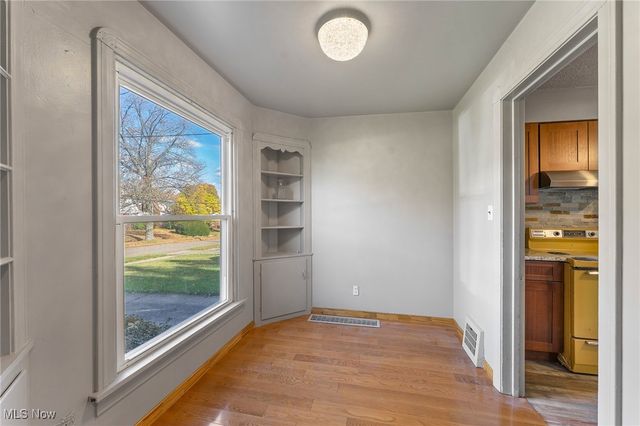 269 W Dennick Avenue, Youngstown, OH 44504