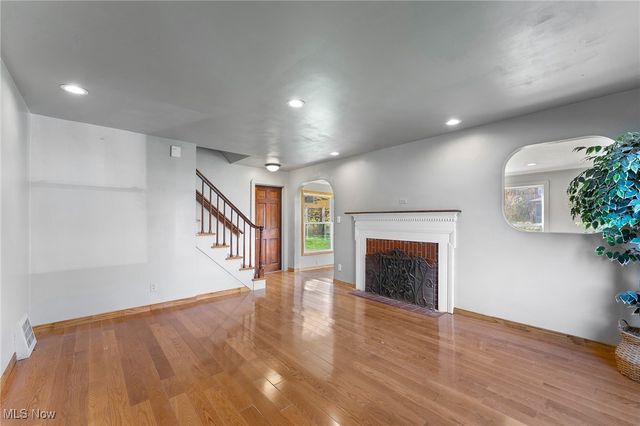 269 W Dennick Avenue, Youngstown, OH 44504