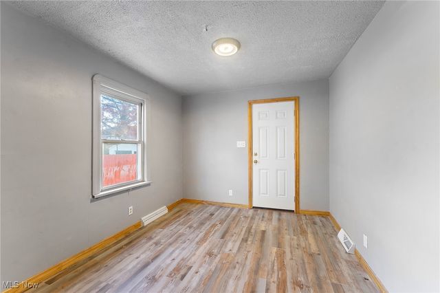 269 W Dennick Avenue, Youngstown, OH 44504