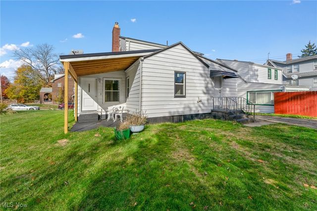 269 W Dennick Avenue, Youngstown, OH 44504