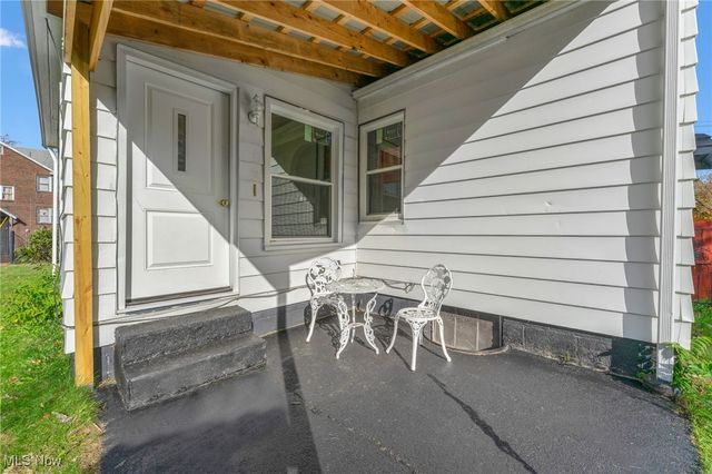 269 W Dennick Avenue, Youngstown, OH 44504