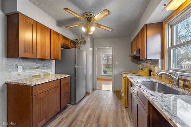 269 W Dennick Avenue, Youngstown, OH 44504