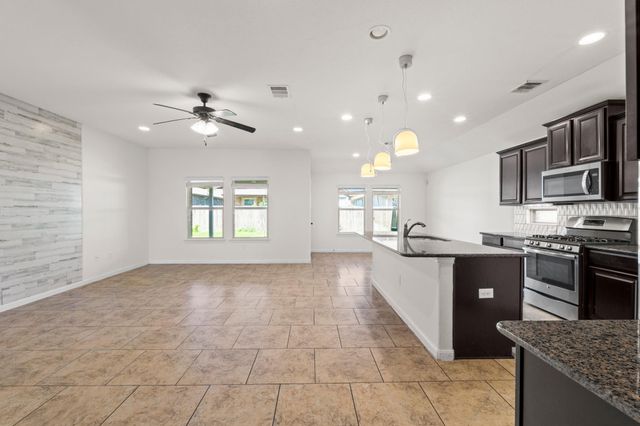 2317 Billy Pat RD, Leander, TX 78641