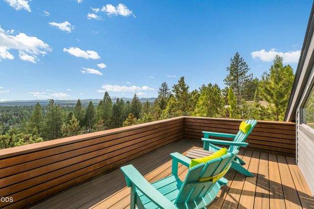2075 NW Trenton Avenue, Bend, OR 97703