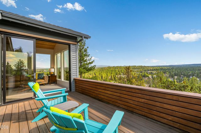 2075 NW Trenton Avenue, Bend, OR 97703