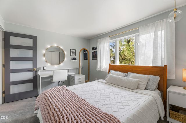 2075 NW Trenton Avenue, Bend, OR 97703