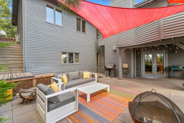 2075 NW Trenton Avenue, Bend, OR 97703