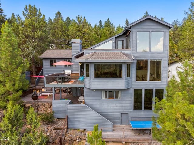 2075 NW Trenton Avenue, Bend, OR 97703