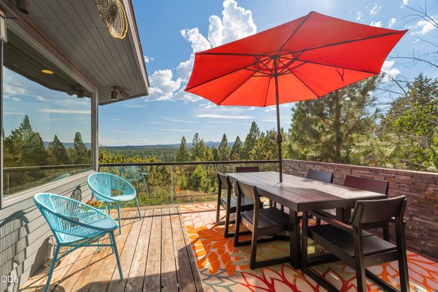 2075 NW Trenton Avenue, Bend, OR 97703
