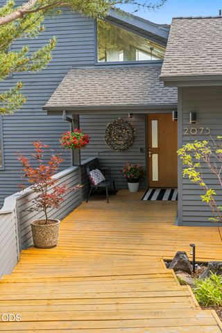 2075 NW Trenton Avenue, Bend, OR 97703