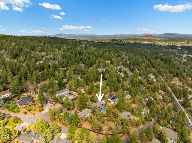 2075 NW Trenton Avenue, Bend, OR 97703