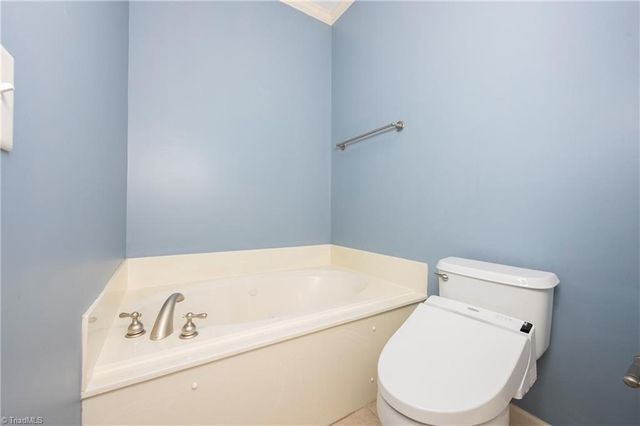 130 Alpine Court, Winston-salem, NC 27104