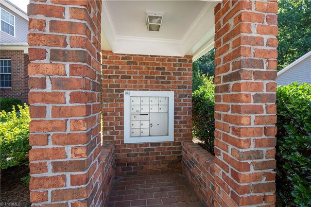 130 Alpine Court, Winston-salem, NC 27104