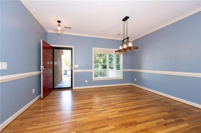 130 Alpine Court, Winston-salem, NC 27104