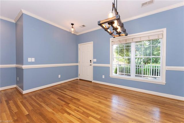 130 Alpine Court, Winston-salem, NC 27104