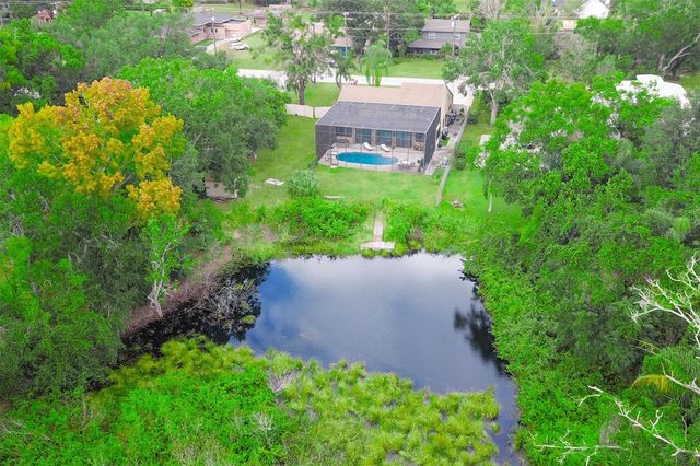 3304 MORAN ROAD, Tampa, FL 33618