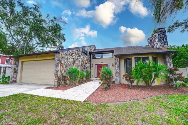 3304 MORAN ROAD, Tampa, FL 33618