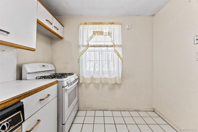 223-52 65th Avenue 52B, Oakland Gardens, NY 11364