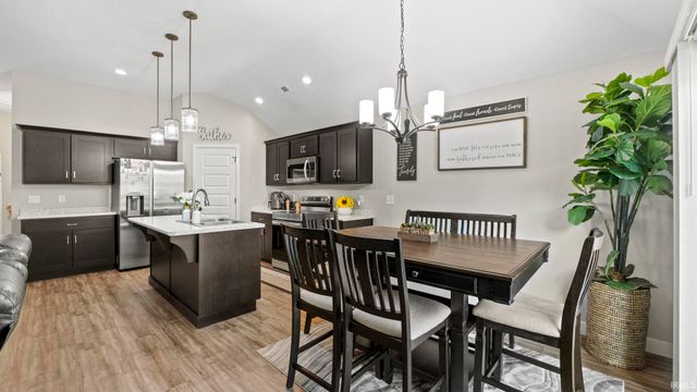 10353 Buckshire Court, New Haven, IN 46774