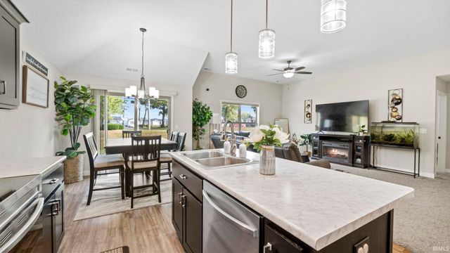 10353 Buckshire Court, New Haven, IN 46774