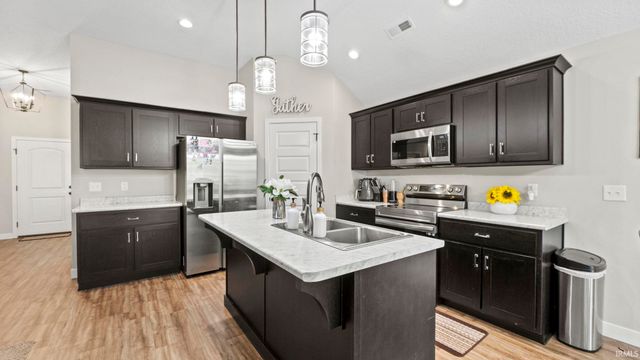 10353 Buckshire Court, New Haven, IN 46774