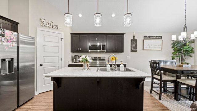 10353 Buckshire Court, New Haven, IN 46774