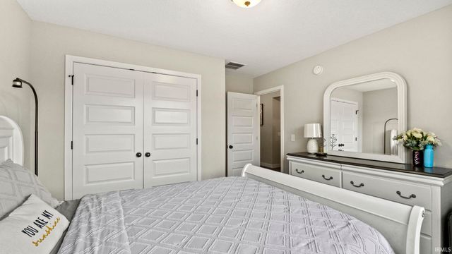10353 Buckshire Court, New Haven, IN 46774