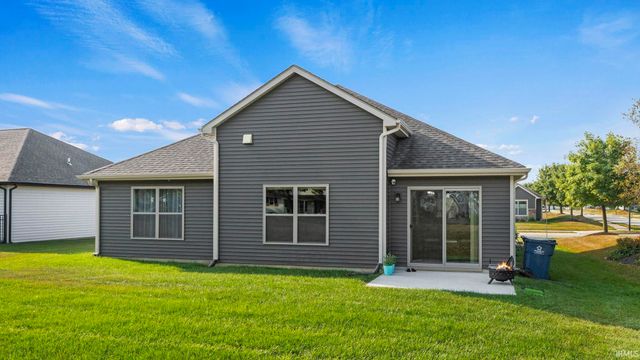 10353 Buckshire Court, New Haven, IN 46774