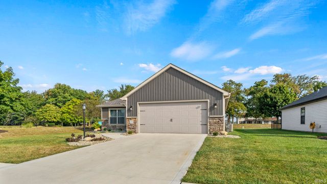 10353 Buckshire Court, New Haven, IN 46774