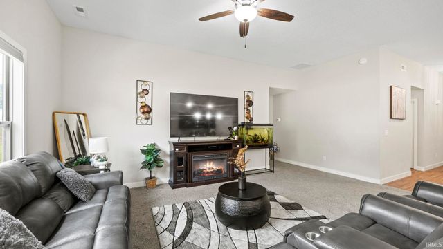 10353 Buckshire Court, New Haven, IN 46774