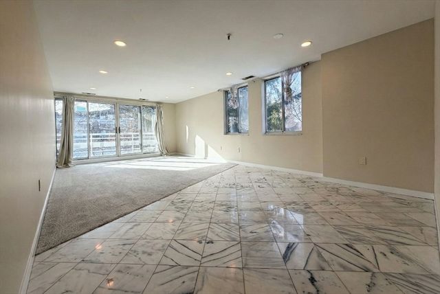 4 Canal Park 201, Cambridge, MA 02141