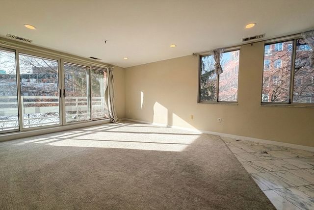 4 Canal Park 201, Cambridge, MA 02141