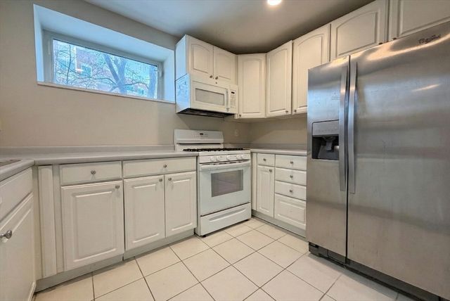 4 Canal Park 201, Cambridge, MA 02141