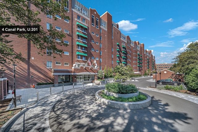 4 Canal Park 201, Cambridge, MA 02141