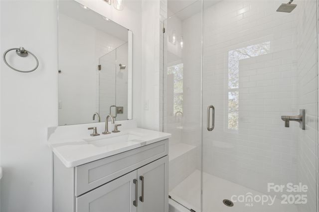 1354 Hamilton Street 06, Charlotte, NC 28206