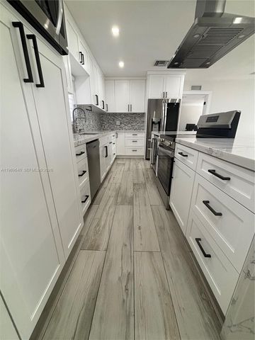 16321 SW 294th St, Homestead, FL 33033