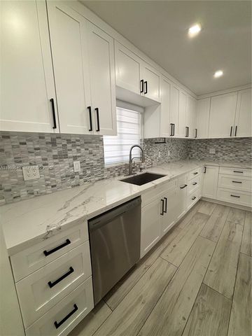 16321 SW 294th St, Homestead, FL 33033