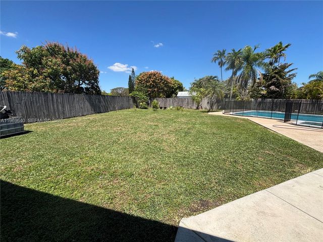 16321 SW 294th St, Homestead, FL 33033